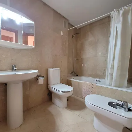 Gemelos 20-fincas بينايدورم